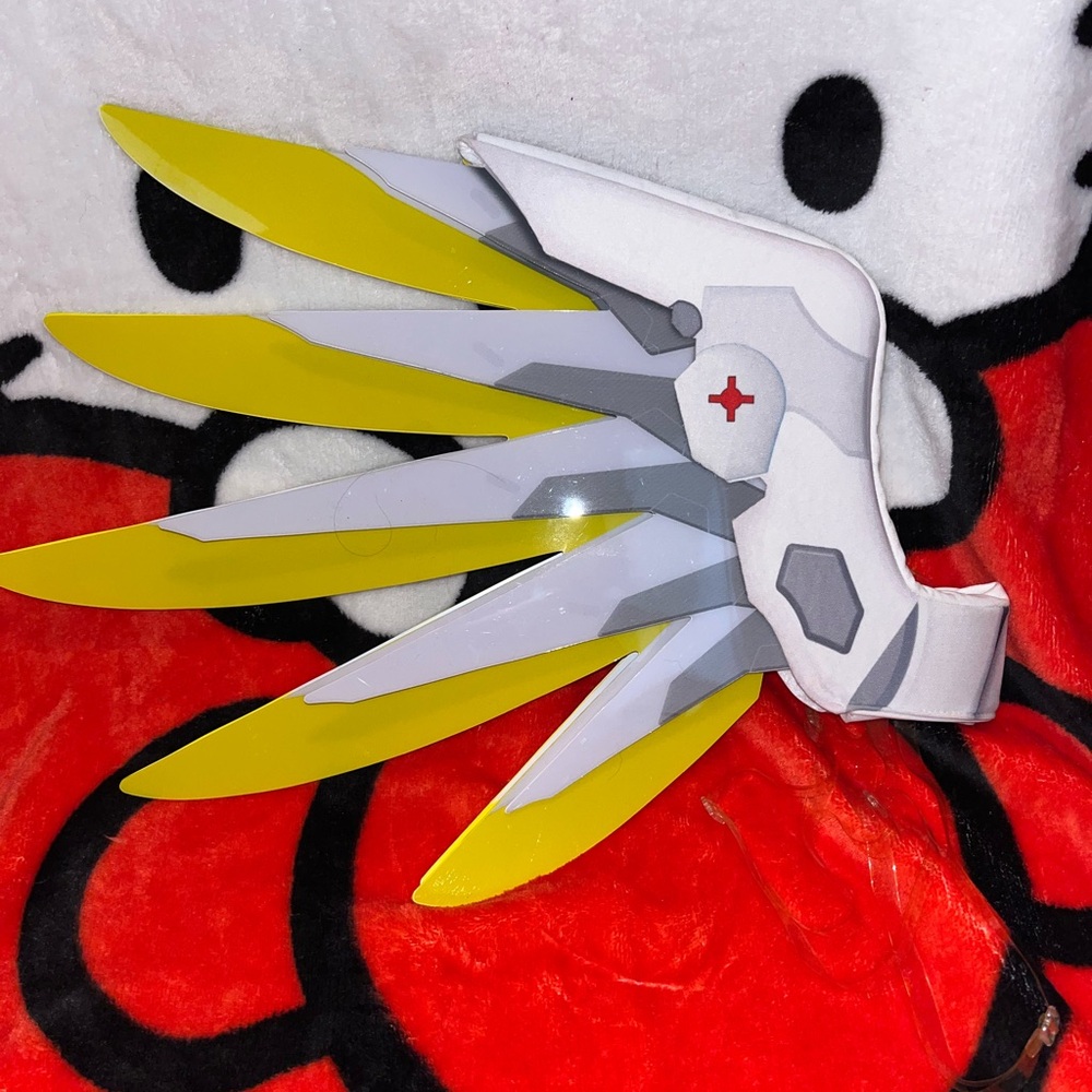 Spirit Halloween Overwatch Mercy Costume Cosplay Wings